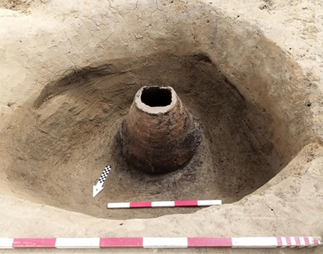 Showing central Bronze Age burial